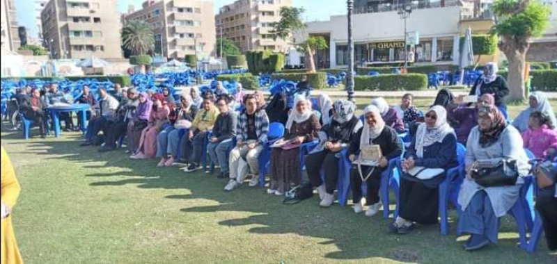 الصالون الفنى الأول قادرون باختلاف في أسوان