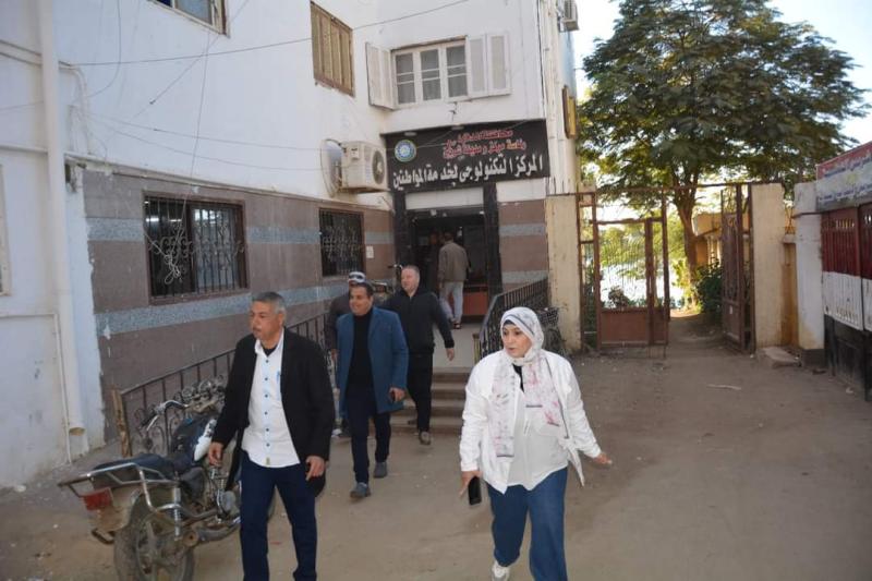 جانب من الجولة 