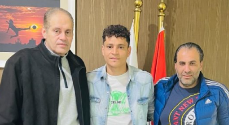 طلائع الجيش يتعاقد مع السيد أبو أمنة