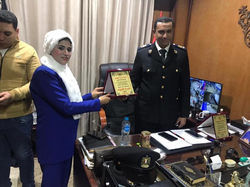 دينا الطواب :التجمع  قدم التهنئة للشرطة المصرية فى  بلبيس 