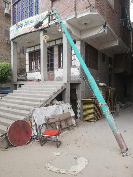 أعمدة الإنارة 
