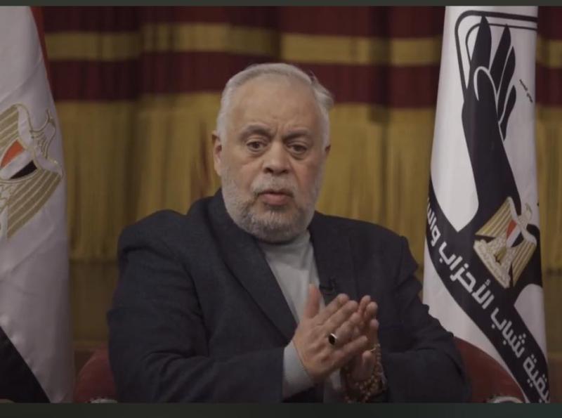 الفنان أشرف زكي 