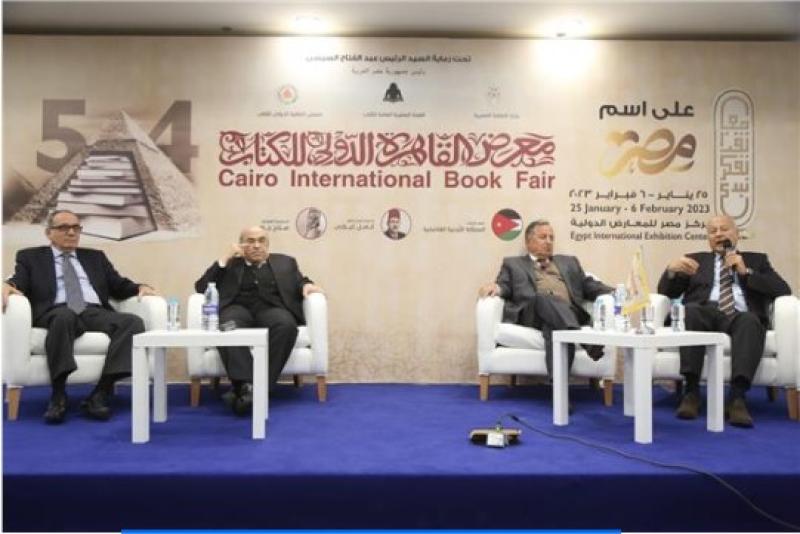 أبو الغيط وفهمي والفقي وتوفيق يرون تجاربهم مع الكتابة