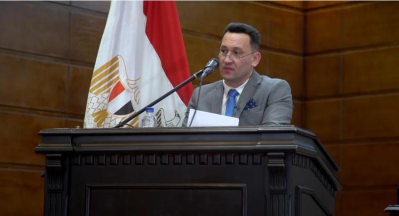  الدكتور أشرف غراب
