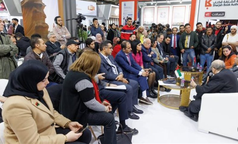 جانب من ندوة مركز أبو ظبي للغة العربية