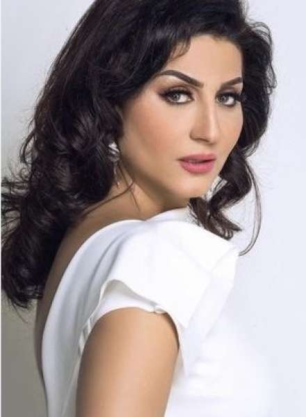 وفاء عامر 