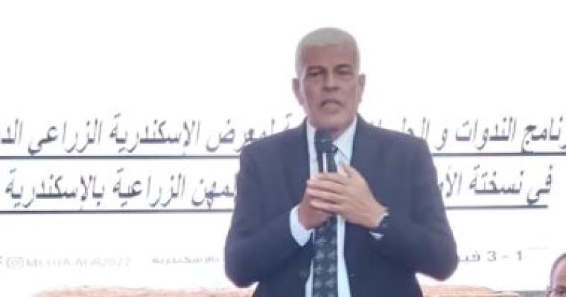 الدكتور سيد خليفة نقيب الزراعين