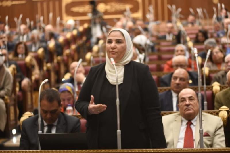 وزيرة التضامن اما الشيوخ