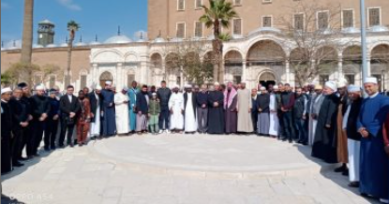 جولة للمشاركين في مسابقة القرآن الكريم