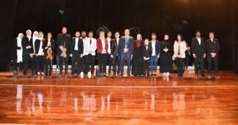 الدورة الحقوقية الأولى التأهيل القانوني لقيادة الشباب
