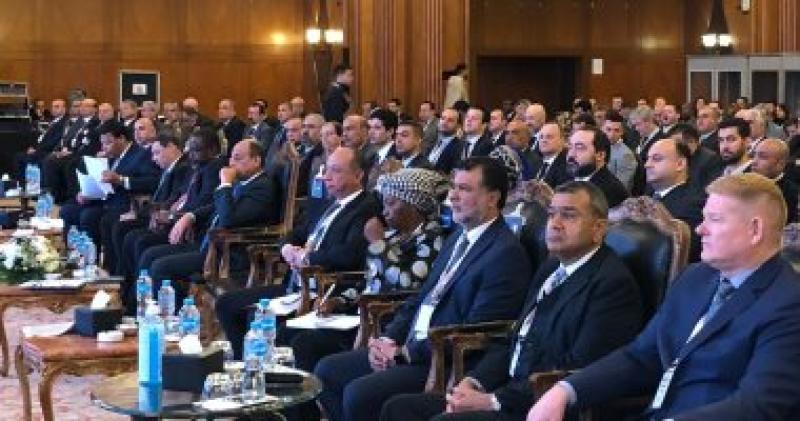 خلال المؤتمر