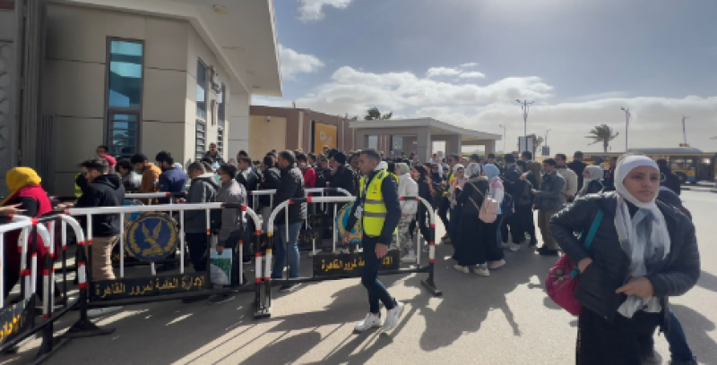 حضور جماهيرى كبير فى آخر أيام معرض الكتاب