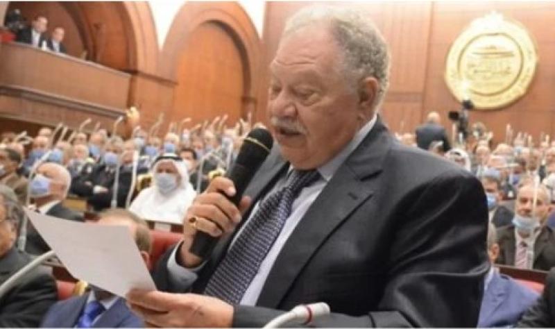 الفنان يحيى الفخرانى
