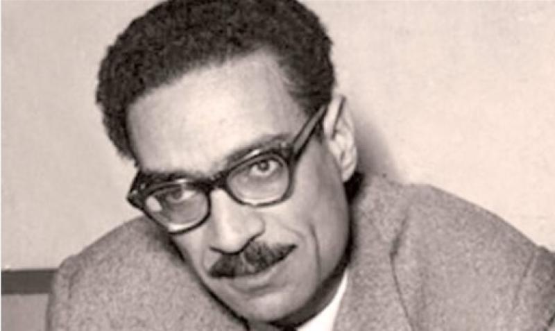 الشاعر مرسى جميل عزيز