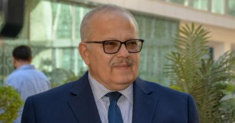 رئيس جامعة القاهرة 
