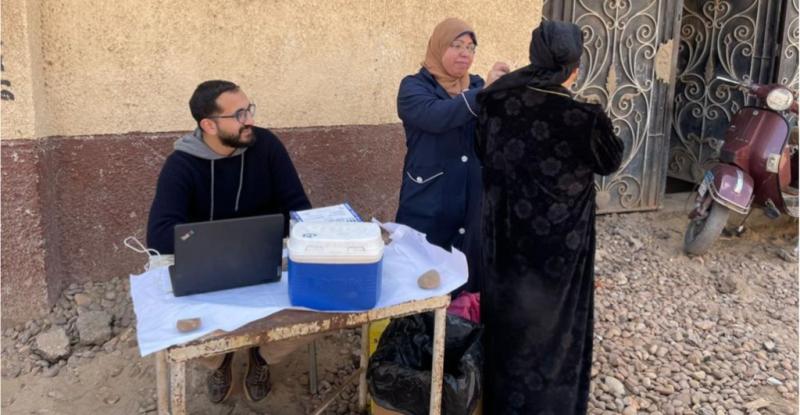 جانب من حملة طرق الابواب