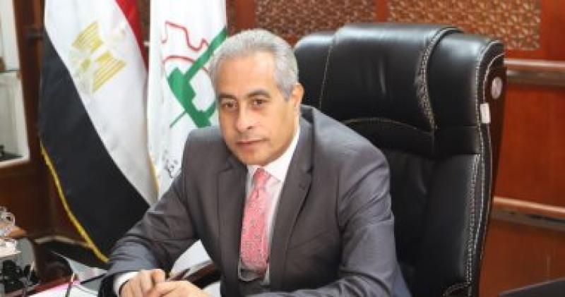 وزير  القوي العاملة 