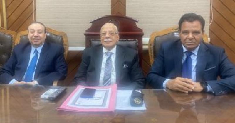 محكمة 