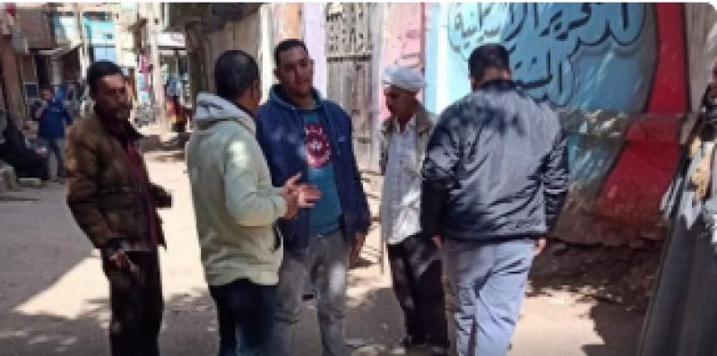 حملة نظافة أمام المدارس