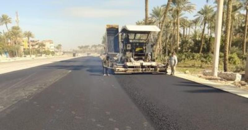تطوير طريق المنصورية فى كرداسة بطول 7كم
