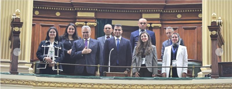 وفد من الدبلوماسيين