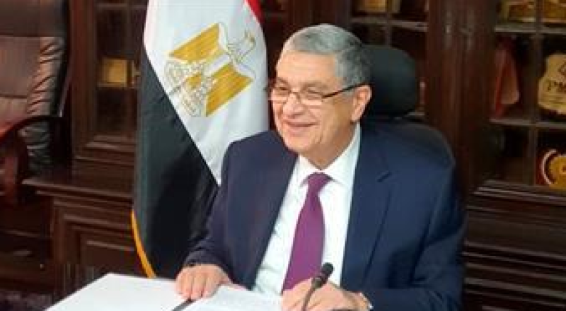 وزير الكهرباء والطاقة المتجددة