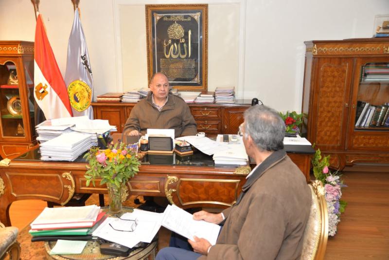 محافظ اسيوط 