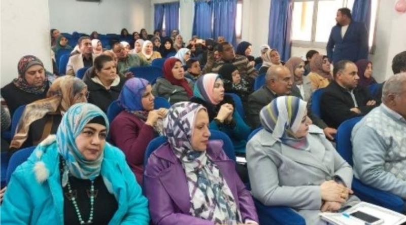 جانب من الندوة