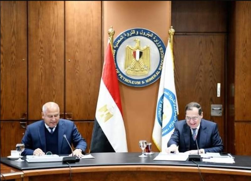 وزيرا النقل والبترول والثروة المعدنية يعقدان الاجتماع الدورى لمناقشة العمل المشترك بين الجانبين