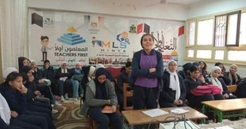 جانب من الندوة 
