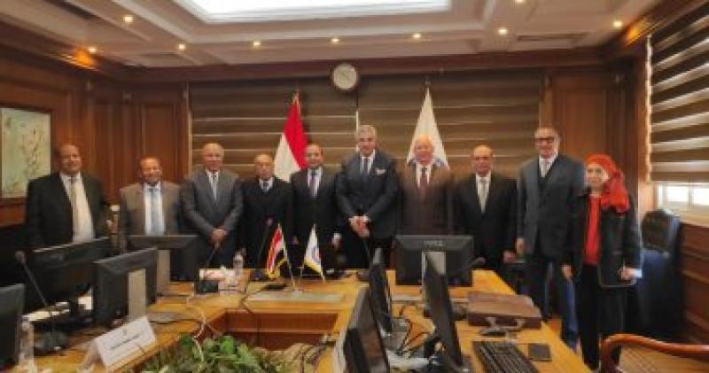 لجنة ترشيح رؤساء الجامعات