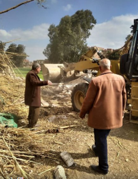 ازالة ابنية مخالفة ونقل القمامة 