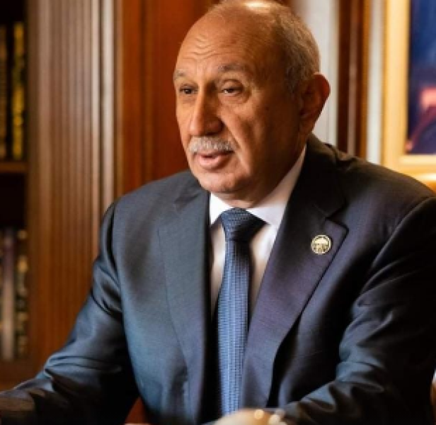 النائب أحمد عثمان