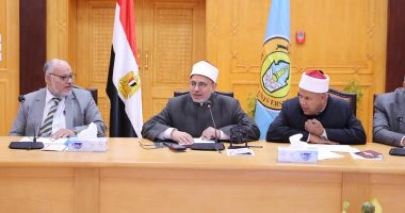 مجلس جامعة الأزهر يوافق على مقترح فتح كلية للخدمة الاجتماعية للبنين