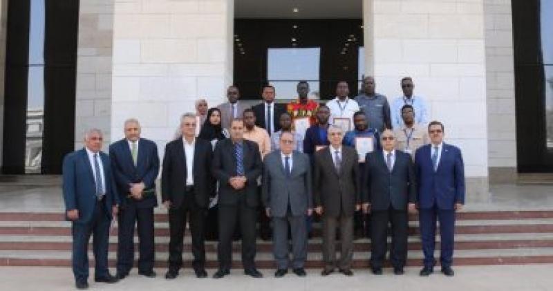 جانب من احتفالية التخرج