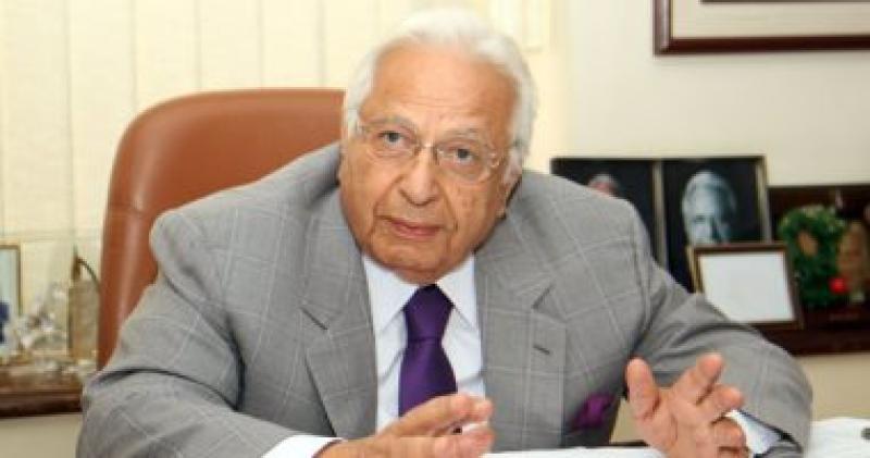 د. أحمد عكاشة 