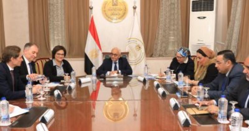 جانب من الاجتماع 