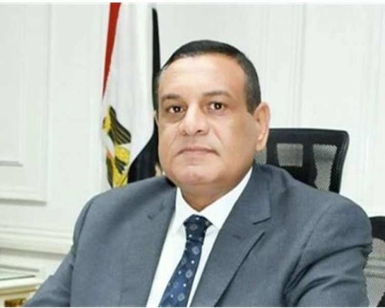 اللواء هشام آمنة وزير التنمية المحلية