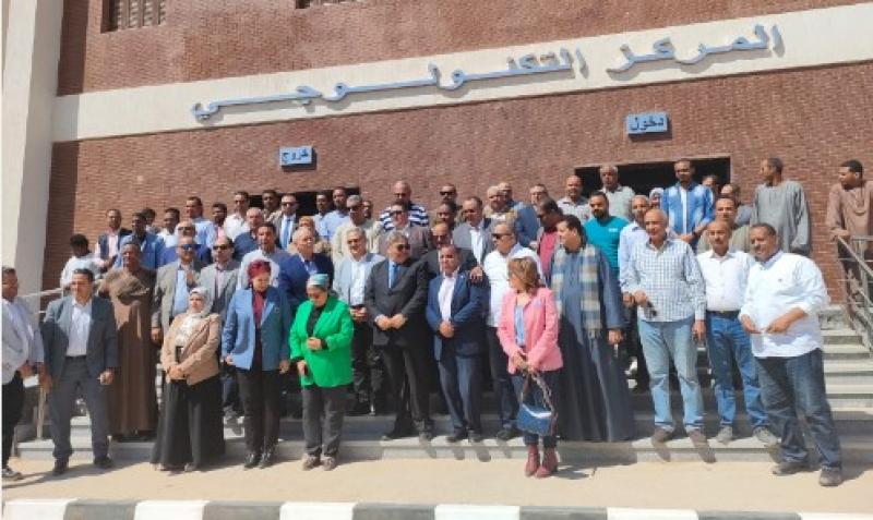 جانب من الزيارة