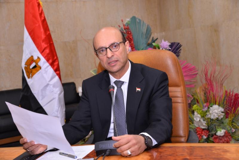  رئيس جامعة أسيوط 