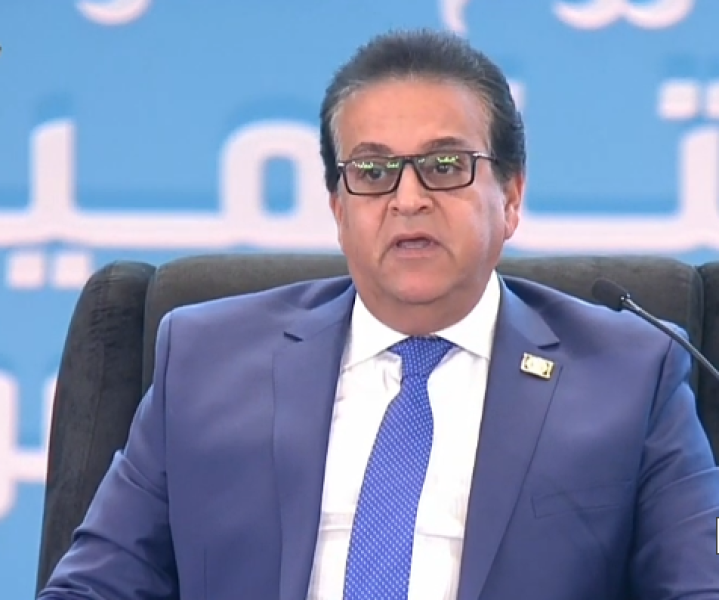 الدكتور خالد عبدالغفار وزير الصحة والسكان 