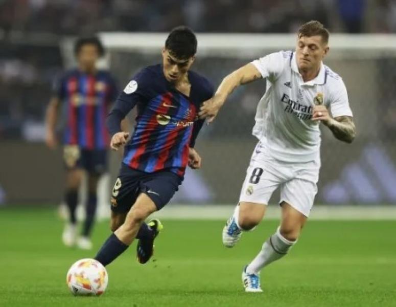 ريال مدريد وبرشلونة 