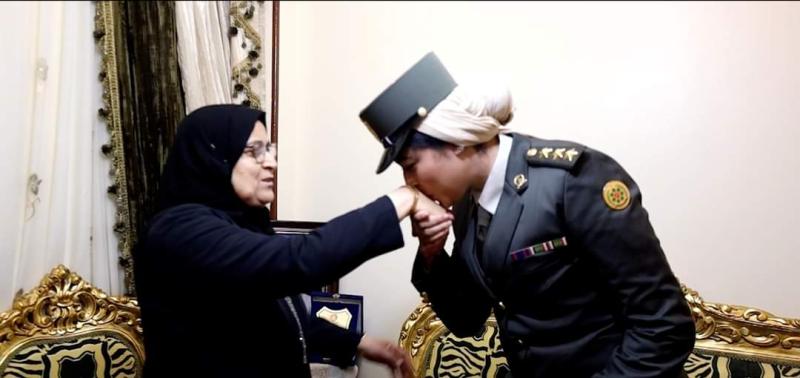 زيارة أمهات الشهداء 