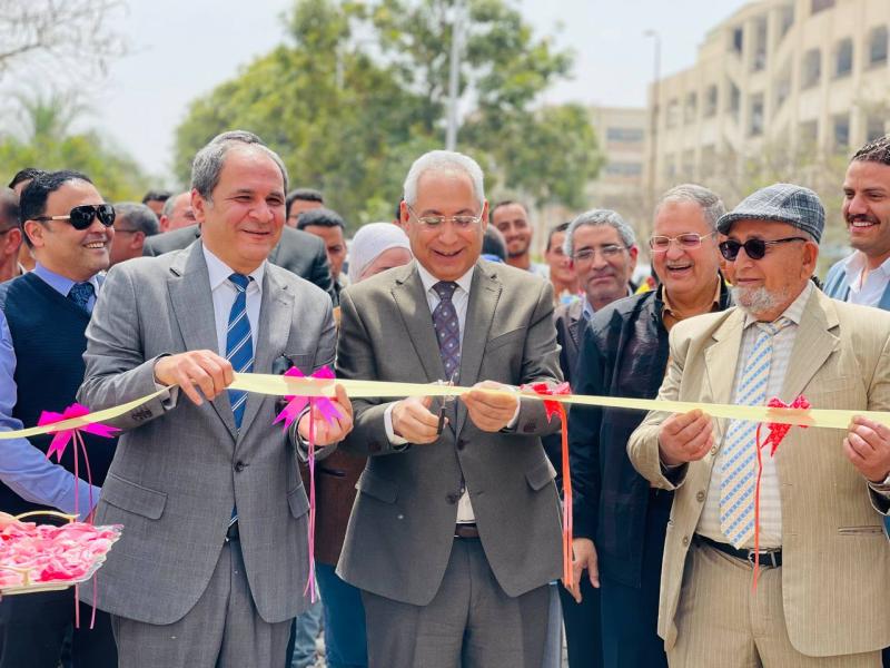 جانب من الافتتاح 