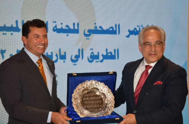 الدكتور أشرف صبحى وزير الرياضة 
