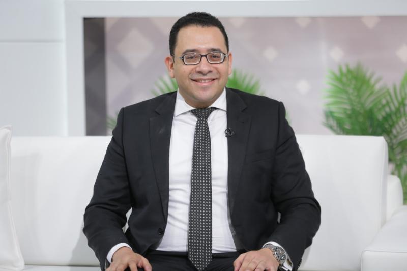الدكتور عمرو حسن 