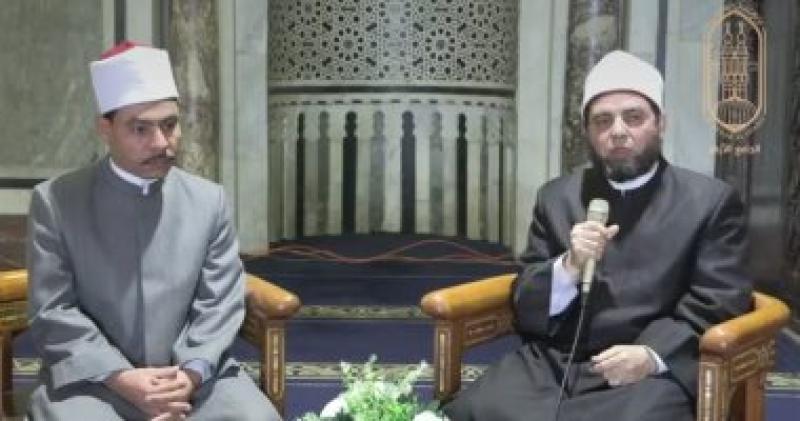 ملتقى الظهر بالجامع الأزهر