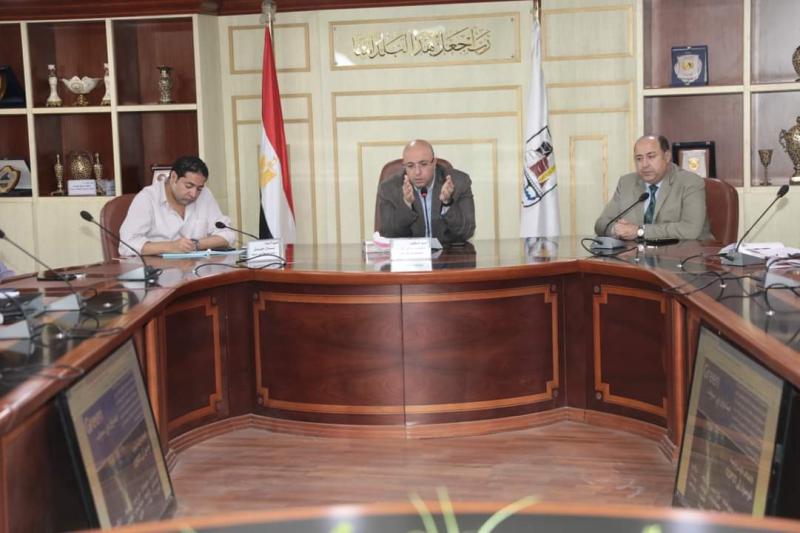 إجتماع محافظ بنى سويف 