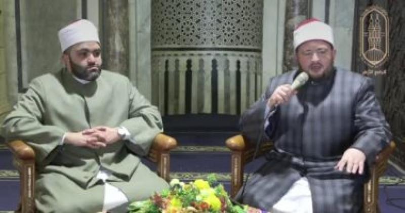ملتقى الظهر بالجامع الازهر