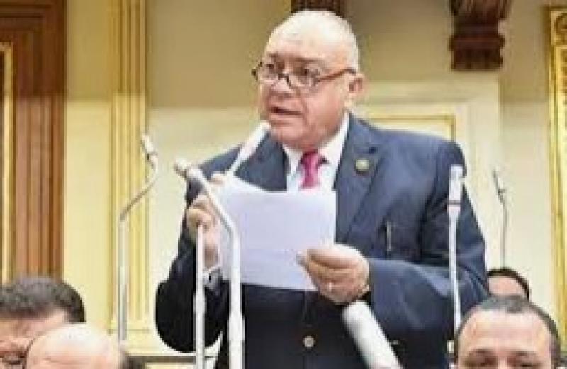 النائب وحيد قرقر